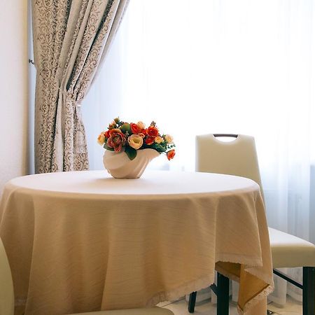 Vip Apartmen Sumy Exterior foto