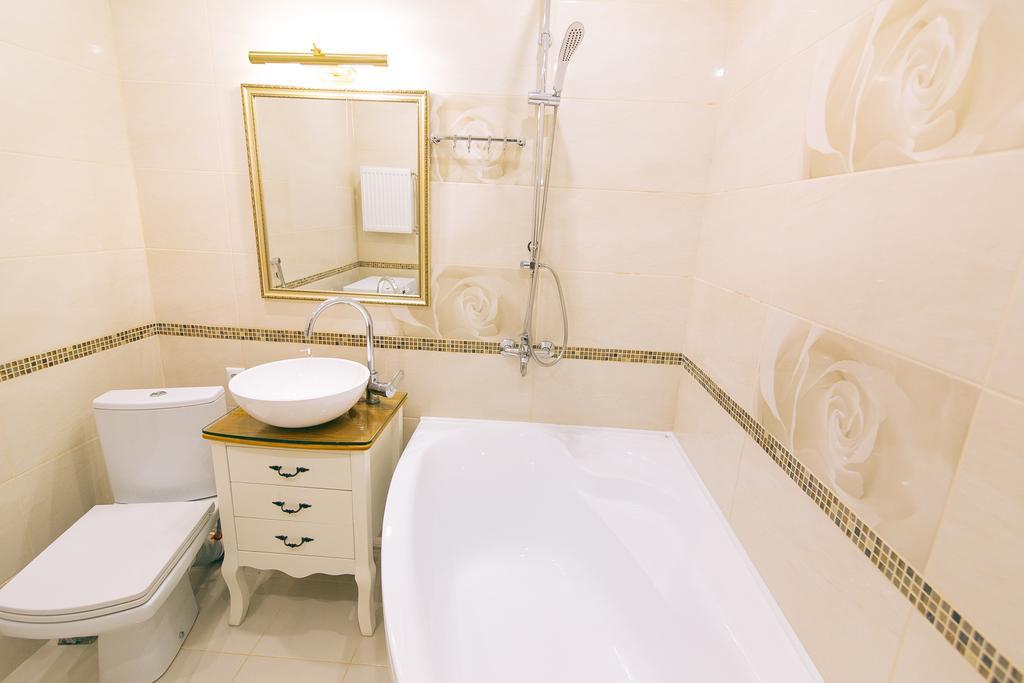 Vip Apartmen Sumy Exterior foto